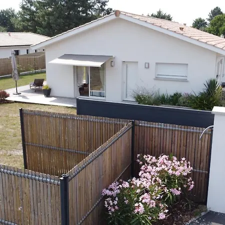 Au Bord De La Leyre Salles (Gironde)