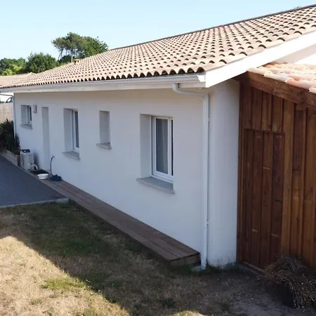 Au Bord De La Leyre Villa Salles (Gironde)